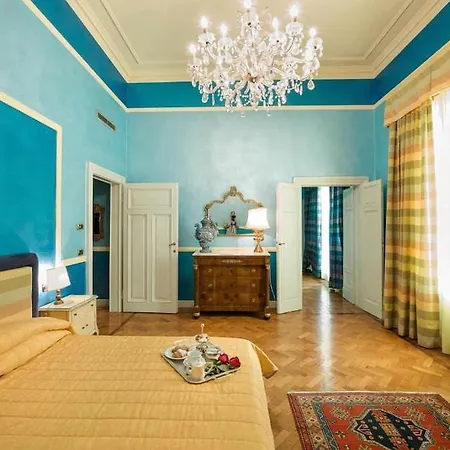 Grand & La Pace Отель