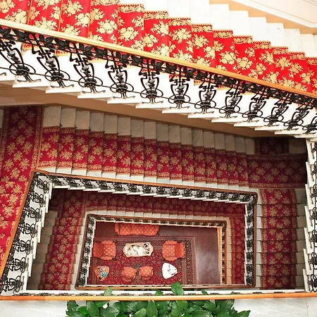Отель Grand & La Pace Монтекатини-Терме