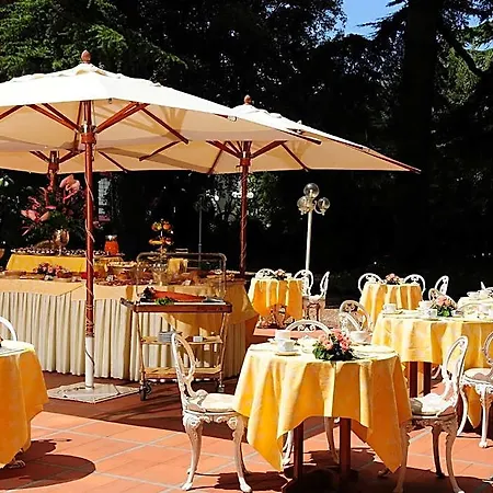 Grand & La Pace Hotel 5*