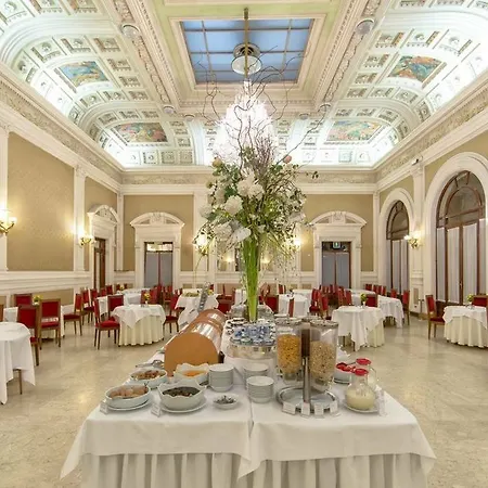 Отель Grand & La Pace 5*