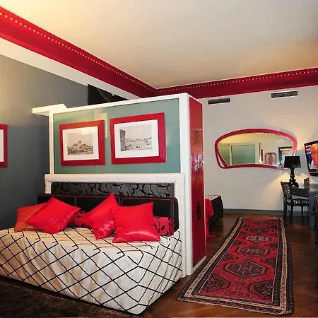 Hotel Grand & La Pace 5*